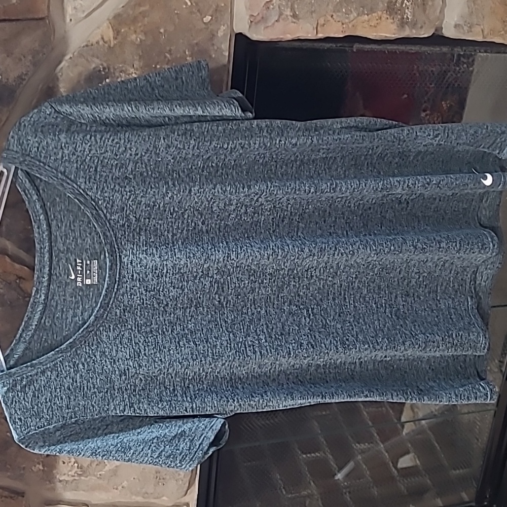 GUC Nike Dri-Fit Shirt Size XL